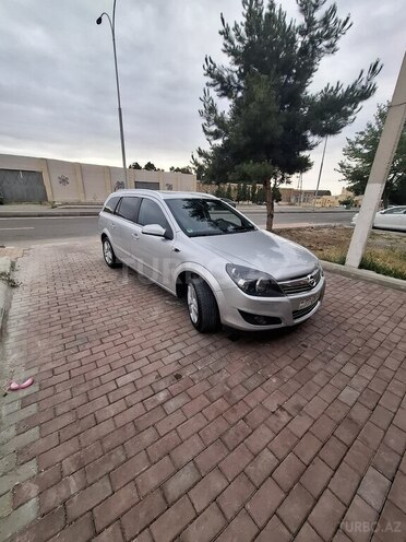 Opel Astra 2009, 253,369 km - 1.4 l - Gəncə