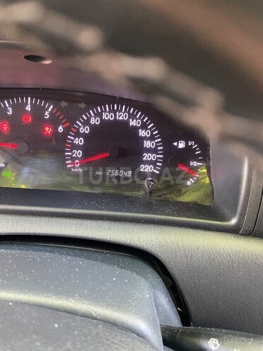 Toyota Corolla 2006, 255,000 km - 1.4 l - Bakı