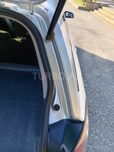 Opel Astra 2006, 288,000 km - 1.6 l - Qusar