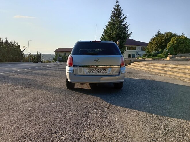 Opel Astra 2006, 288,000 km - 1.6 l - Qusar
