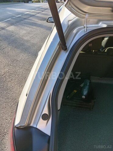 Opel Astra 2006, 288,000 km - 1.6 l - Qusar