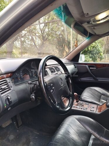 Mercedes E 270 2001, 604,000 km - 2.7 l - Şirvan