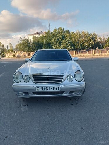 Mercedes E 240 2000, 293,647 km - 2.4 l - Göyçay