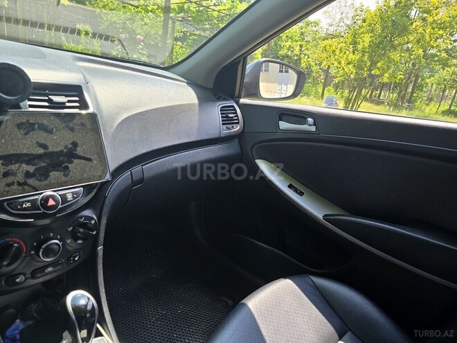Hyundai Accent 2018, 115,000 km - 1.6 l - Astara