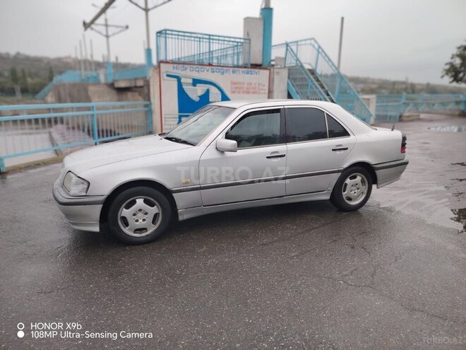 Mercedes C 180 1995, 591,456 km - 1.8 l - Quba