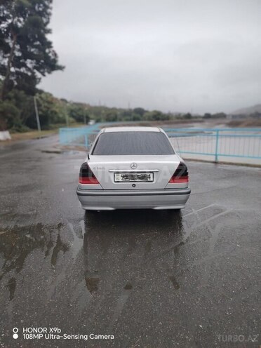 Mercedes C 180 1995, 591,456 km - 1.8 l - Quba