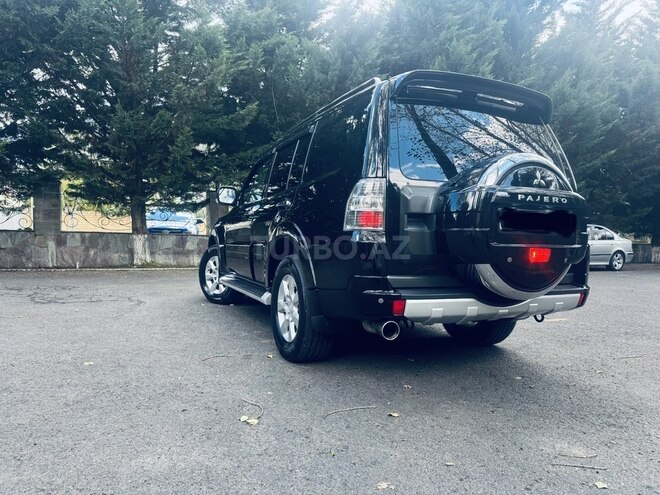 Mitsubishi Pajero 2012, 267,000 km - 3.8 л - Qax