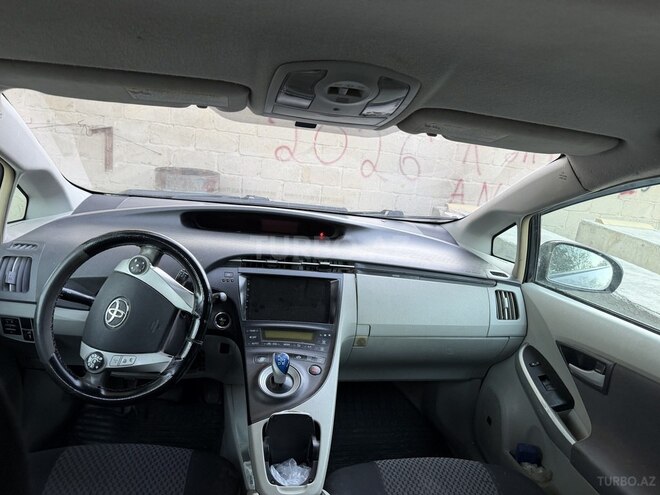 Toyota Prius 2010, 270,000 km - 1.8 л - Bərdə