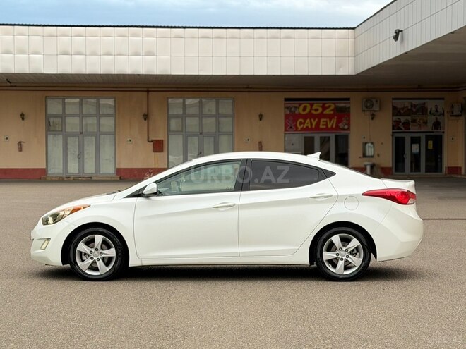 Hyundai Elantra 2013, 216,456 km - 1.8 л - İmişli