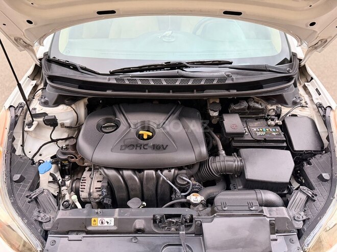 Hyundai Elantra 2013, 216,456 km - 1.8 л - İmişli