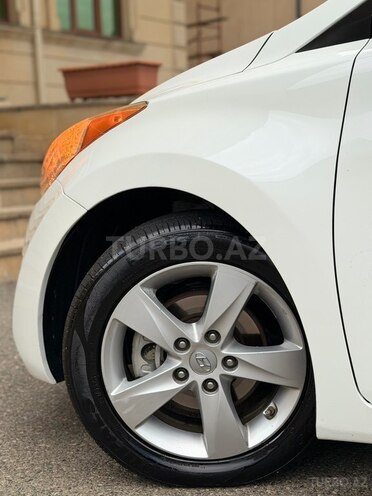 Hyundai Elantra 2013, 216,456 km - 1.8 л - İmişli