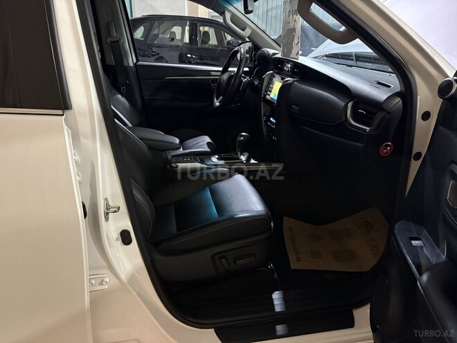 Toyota Fortuner 2022, 145,000 km - 2.8 л - Bakı