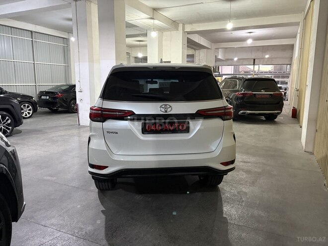 Toyota Fortuner 2022, 145,000 km - 2.8 л - Bakı