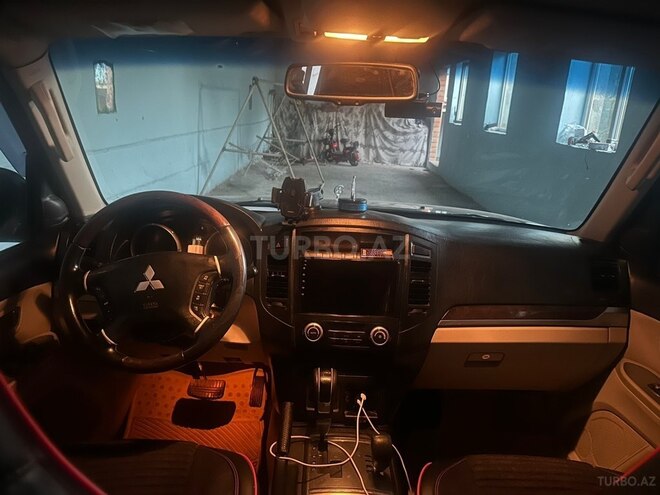 Mitsubishi Pajero 2011, 180,000 km - 3.5 l - Naxçıvan