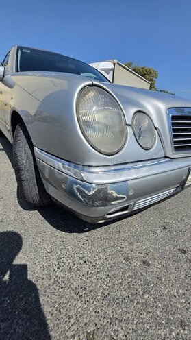Mercedes E 240 1998, 435,580 km - 2.4 l - Bakı