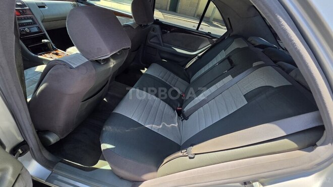 Mercedes E 240 1998, 435,580 km - 2.4 l - Bakı