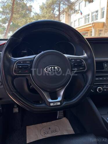 Kia K5 2017, 166,000 km - 2.0 l - Salyan