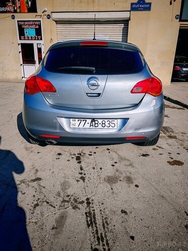 Opel Astra 2010, 179,230 km - 1.4 l - Sumqayıt
