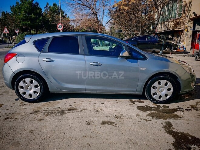 Opel Astra 2010, 179,230 km - 1.4 l - Sumqayıt