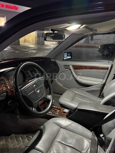 Mercedes C 200 1999, 252,000 km - 2.0 л - Sabirabad