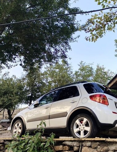 Suzuki SX4 2011, 182,000 km - 1.6 l - Lerik