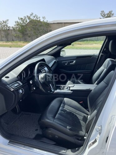 Mercedes E 250 4MATIC 2015, 93,000 km - 2.1 л - Bakı