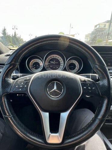 Mercedes E 250 4MATIC 2015, 93,000 km - 2.1 л - Bakı