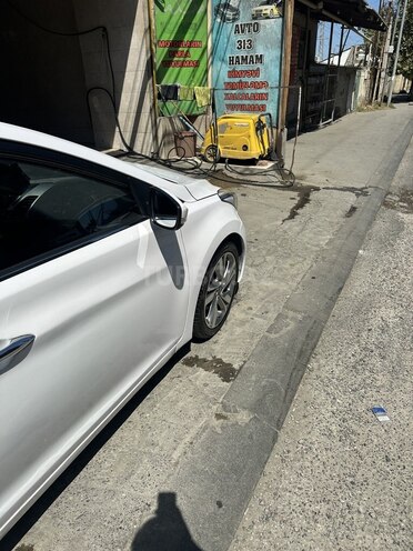 Hyundai Avante 2014, 270,000 km - 1.6 l - Bakı