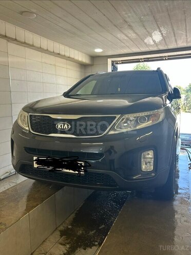 Kia Sorento 2013, 147,000 km - 3.5 l - 