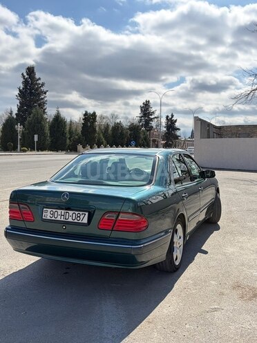 Mercedes E 240 1999, 300,000 km - 2.4 l - Gəncə