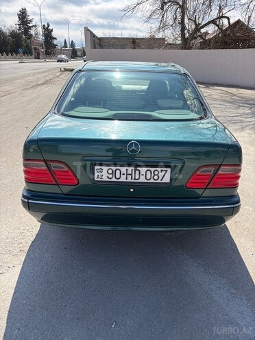 Mercedes E 240 1999, 300,000 km - 2.4 l - Gəncə