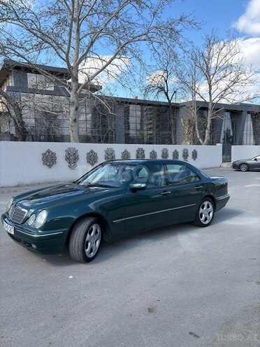 Mercedes E 240 1999, 300,000 km - 2.4 l - Gəncə
