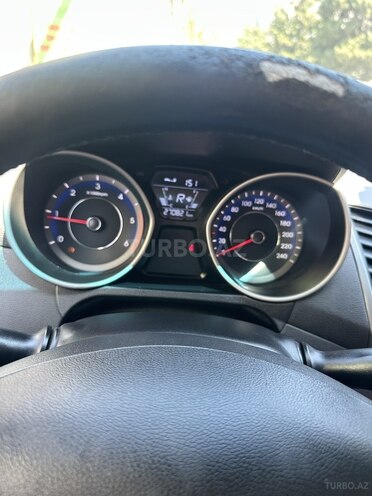 Hyundai Avante 2014, 270,000 km - 1.6 l - Bakı
