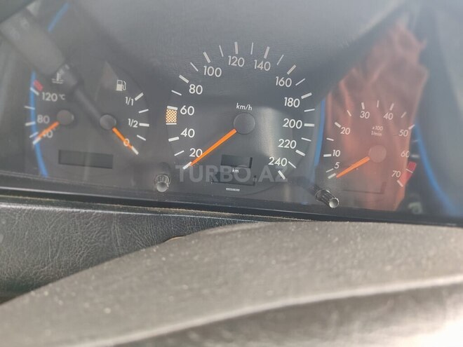 Mercedes C 220 1993, 279,595 km - 2.2 l - Sumqayıt
