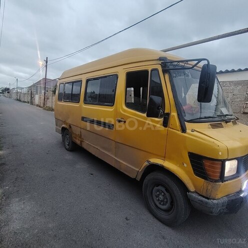 Mercedes 208 D 1993, 368,959 km - 2.3 л - Bakı