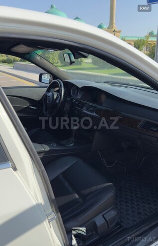 BMW 525 2005, 330,000 km - 2.5 l - Bakı