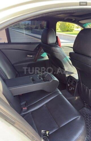 BMW 525 2005, 330,000 km - 2.5 l - Bakı