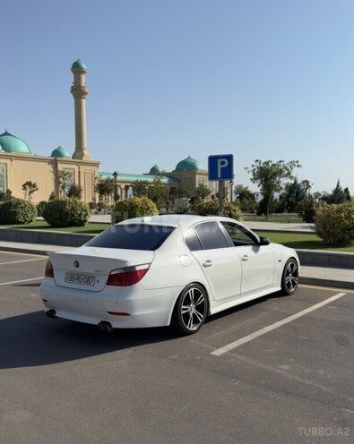 BMW 525 2005, 330,000 km - 2.5 l - Bakı