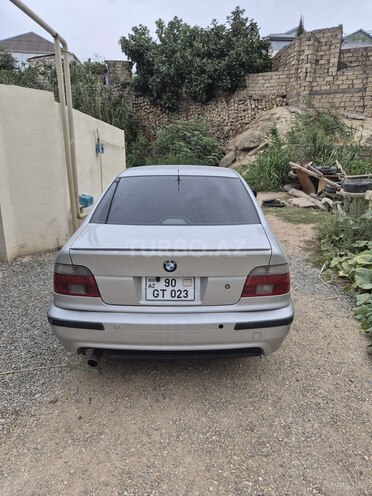 BMW 525 2003, 300,000 km - 2.5 l - Bakı