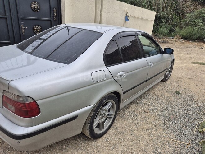 BMW 525 2003, 300,000 km - 2.5 l - Bakı