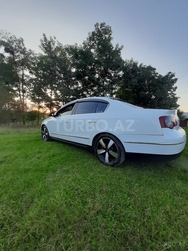 Volkswagen Passat 2005, 447,000 km - 2.0 l - Quba