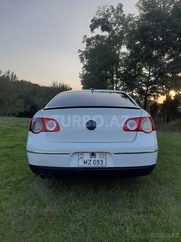 Volkswagen Passat 2005, 447,000 km - 2.0 l - Quba