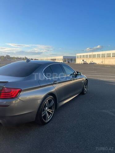 BMW 528 2014, 240,000 km - 2.0 л - Gəncə