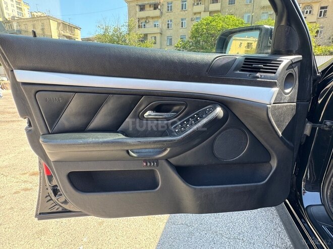 BMW 528 2000, 390,000 km - 2.8 л - Bakı