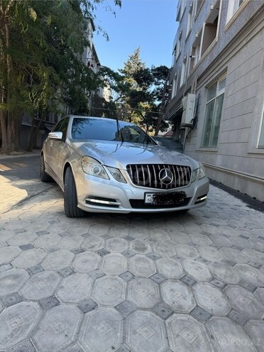 Mercedes E 220 2014, 302,000 km - 2.1 l - Bakı