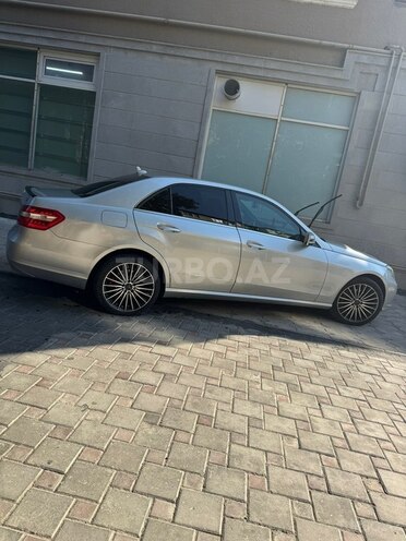 Mercedes E 220 2014, 302,000 km - 2.1 l - Bakı