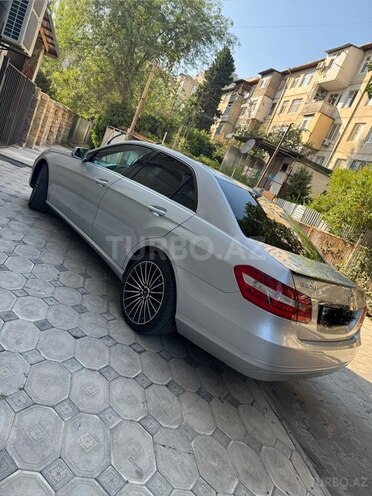 Mercedes E 220 2014, 302,000 km - 2.1 l - Bakı