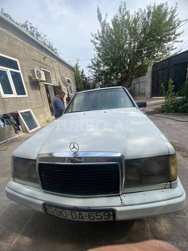 Mercedes  1989, 526,000 km - 2.0 л - Beyləqan