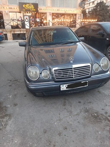 Mercedes E 240 1999, 200,000 km - 2.4 l - Ağcabədi