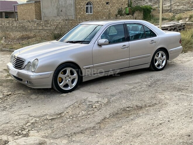 Mercedes E 270 2001, 331,000 km - 2.7 л - Bakı